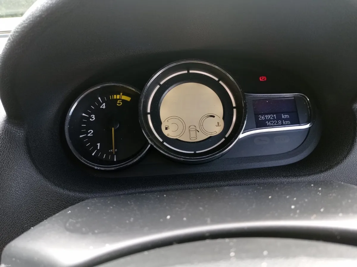 Renault Megane 2015 - Image 1