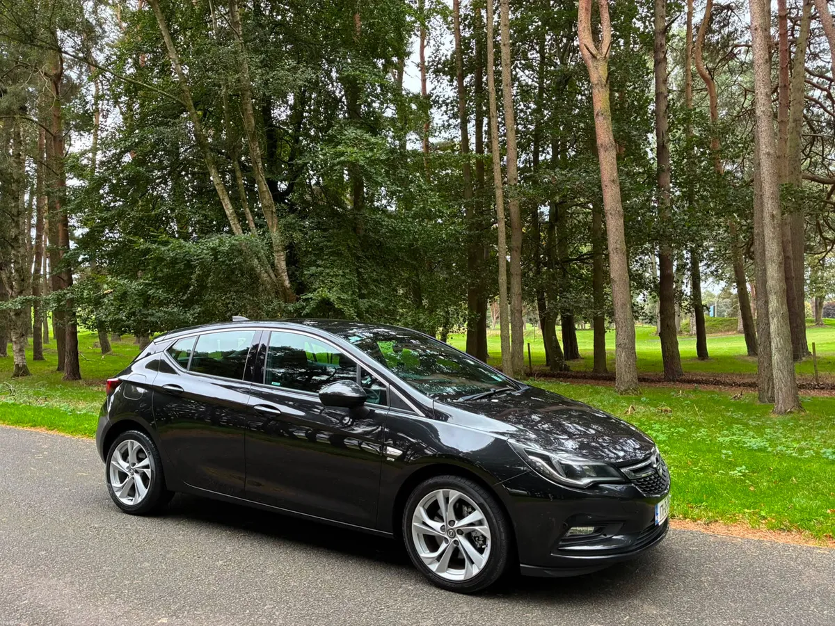 Opel Astra 2017 SRI Diesel Lovely Car - Image 1
