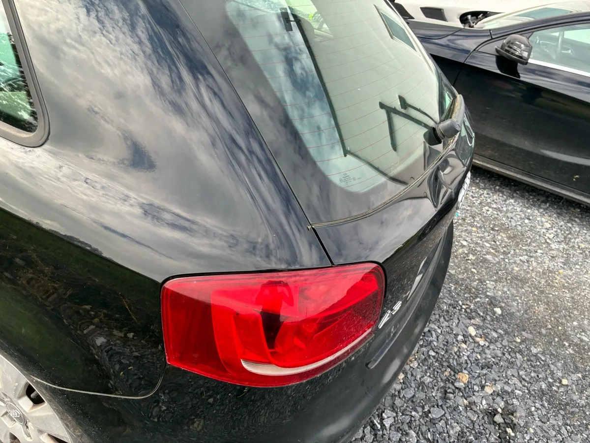 2011 Audi - Image 4