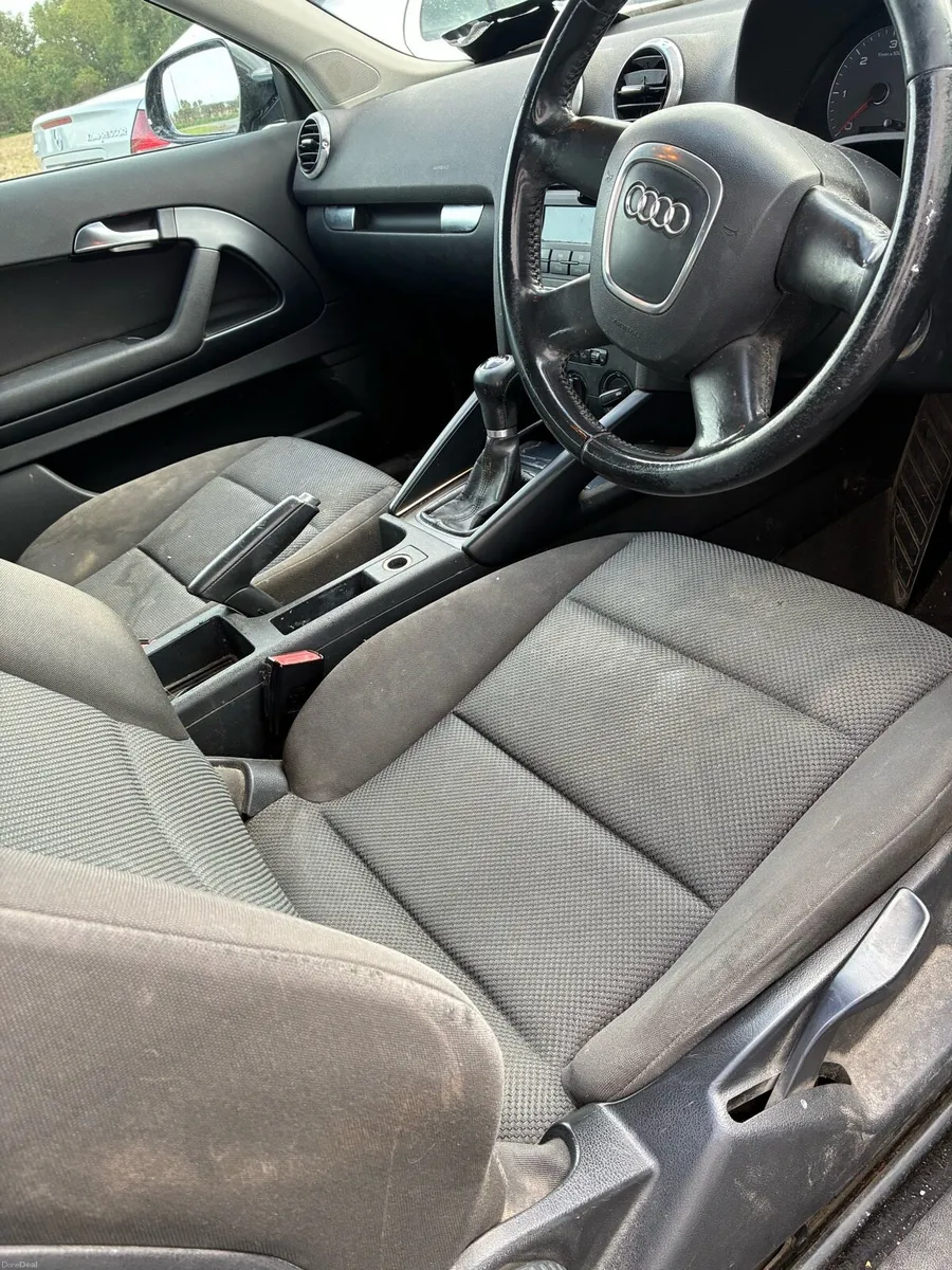 2011 Audi - Image 5