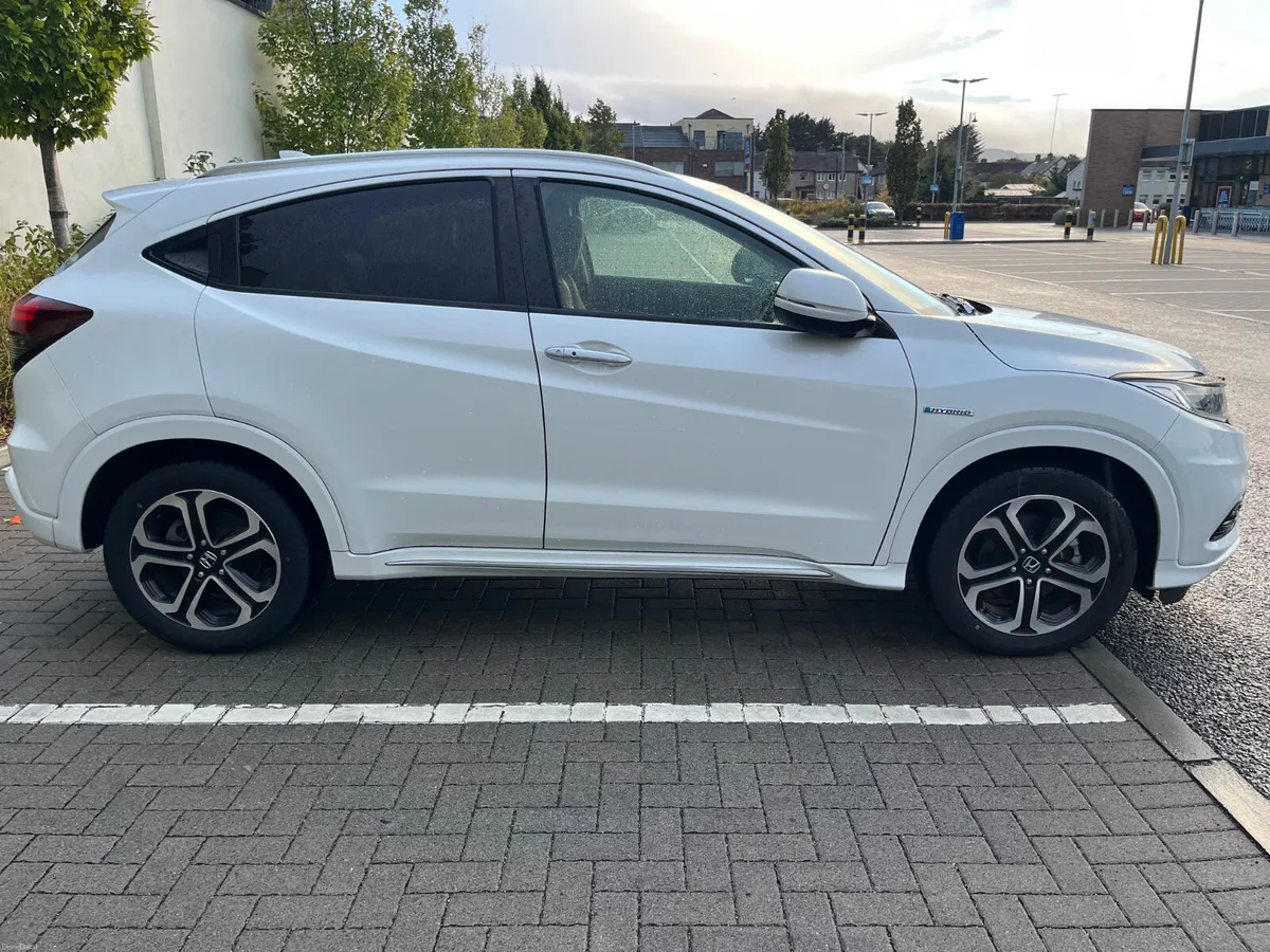 Honda Vezel 2020, 1.5 PETROL HYBRID, - Image 5