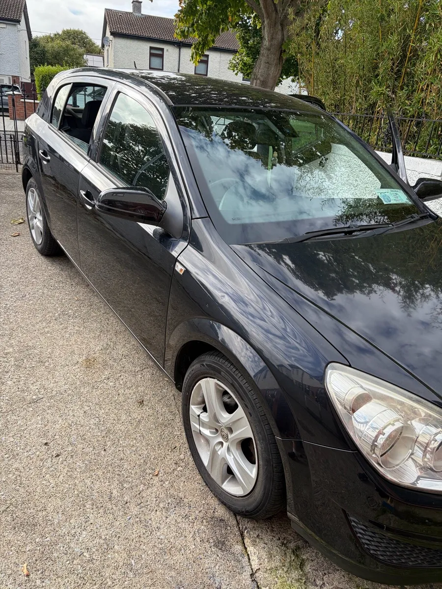 09 VAUXHALL ASTRA NEW NCT LOW mileage - Image 2
