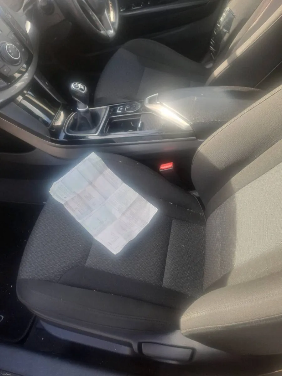 Car - Image 5