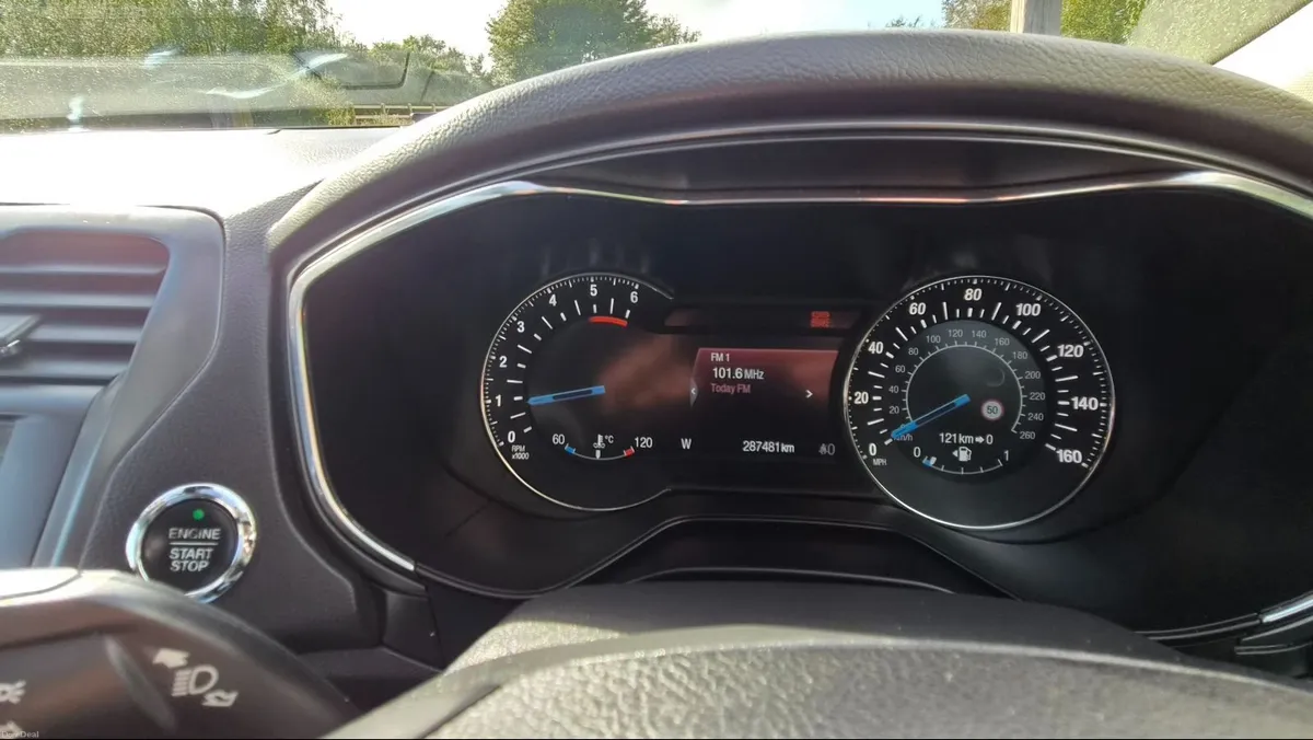 Ford Mondeo 2016 Titanium 2.0 TDCi (heated seats) - Image 2