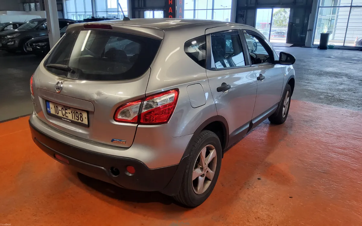 Nissan Qashqai 2010 - Image 2