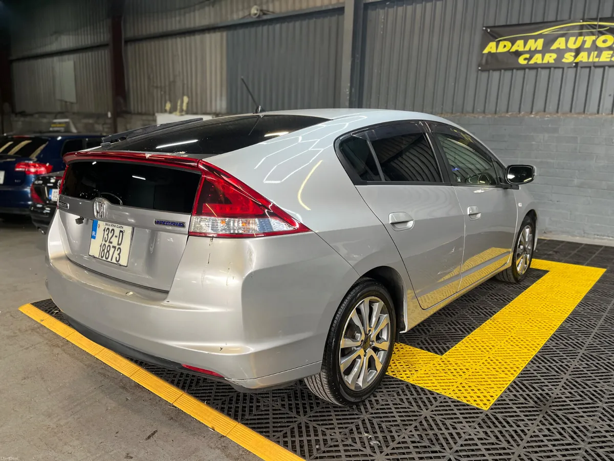 Honda Insight 2013 automatic - Image 4