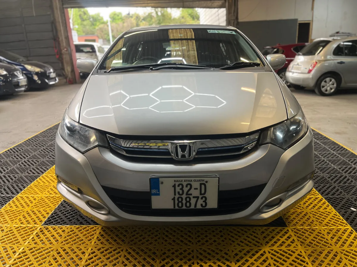 Honda Insight 2013 automatic - Image 3