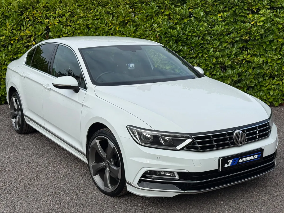 Volkswagen Passat 2.0 TDI **R-LINE** - Image 5
