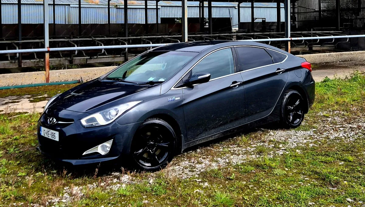 2012 Hyundai i40 Blue Drive 1.7 Diesel

Clean and - Image 2