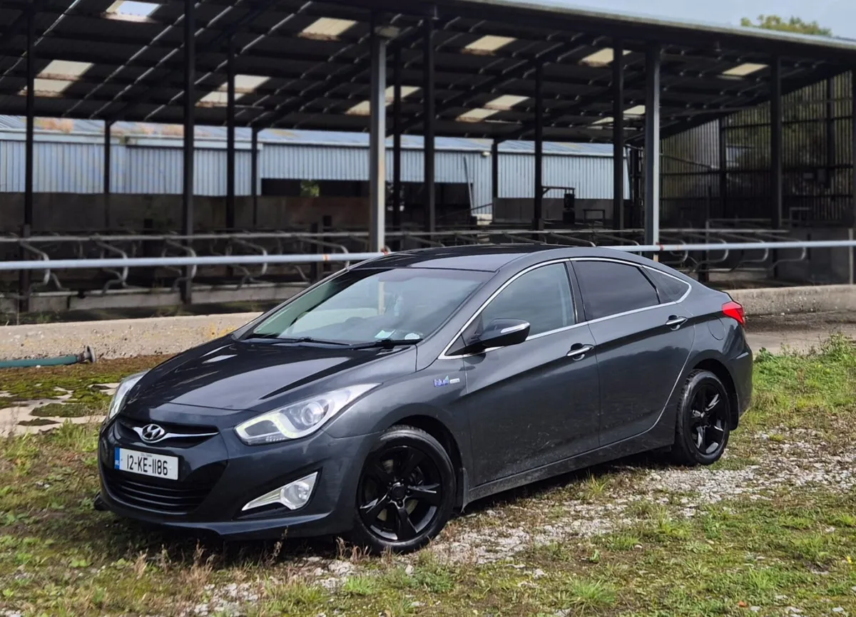 2012 Hyundai i40 Blue Drive 1.7 Diesel

Clean and - Image 6