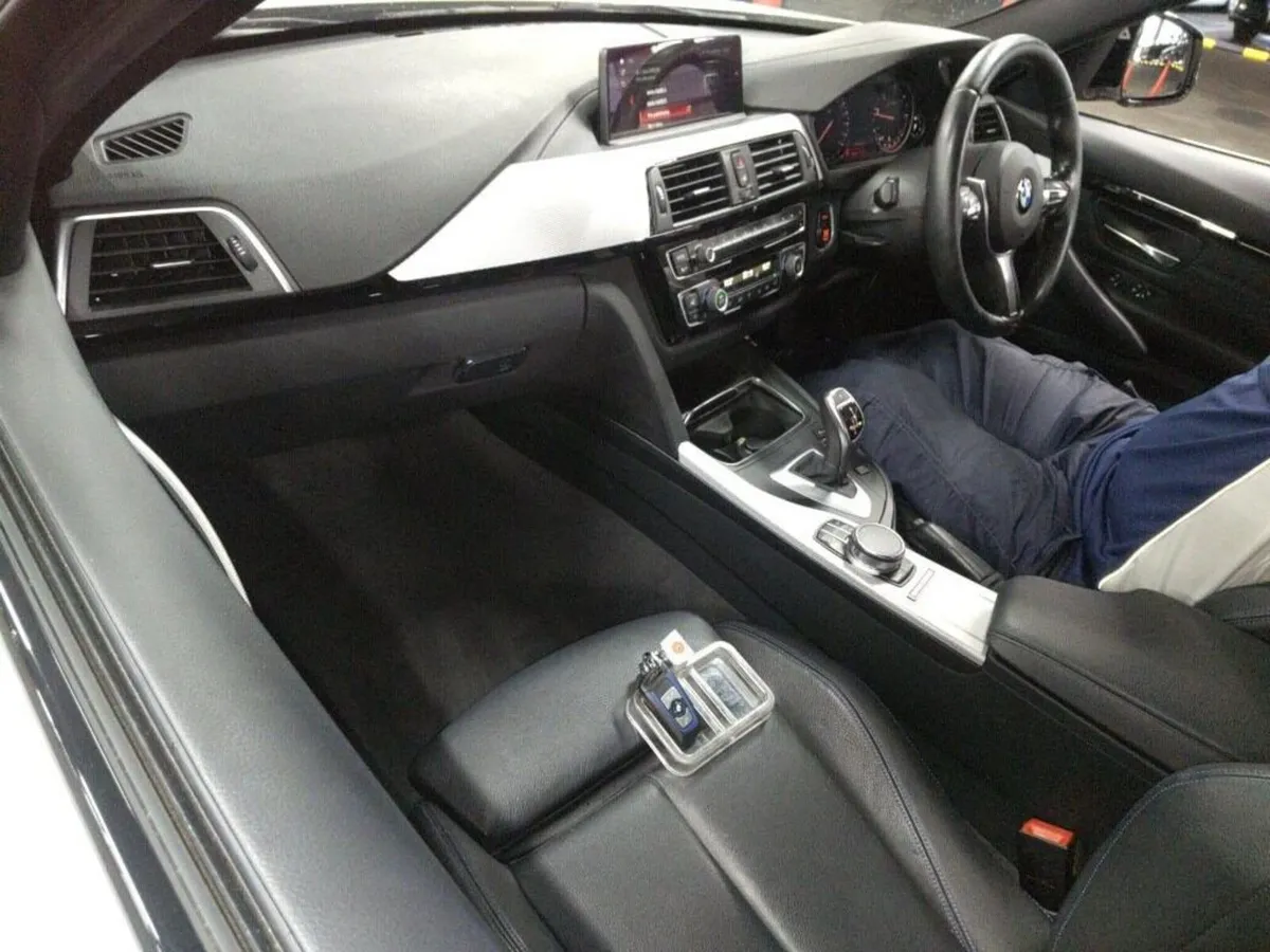 BMW 320D MSPORT SHADOW EDITION AUTO 2017 - Image 5