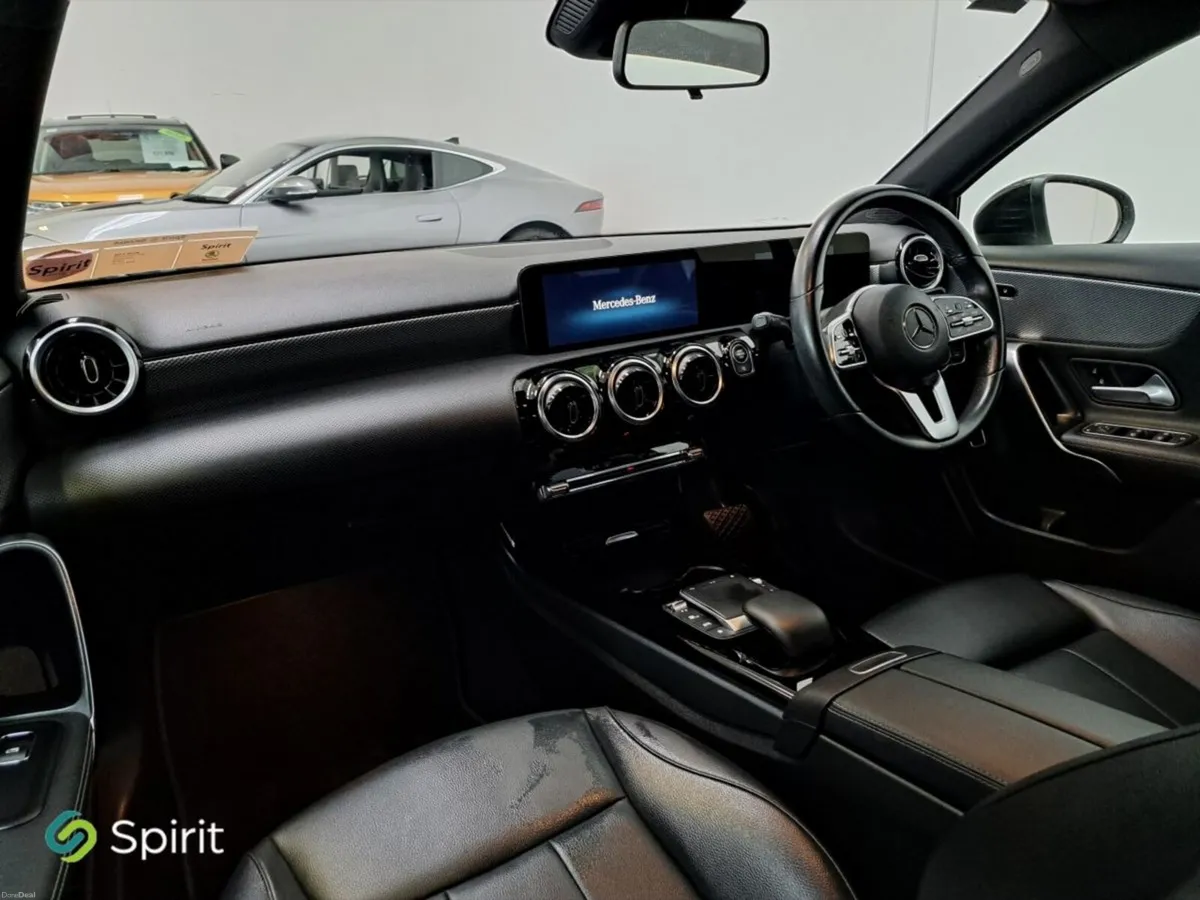 Mercedes-Benz A-Class A180d Saloon Progressive*Cal - Image 4