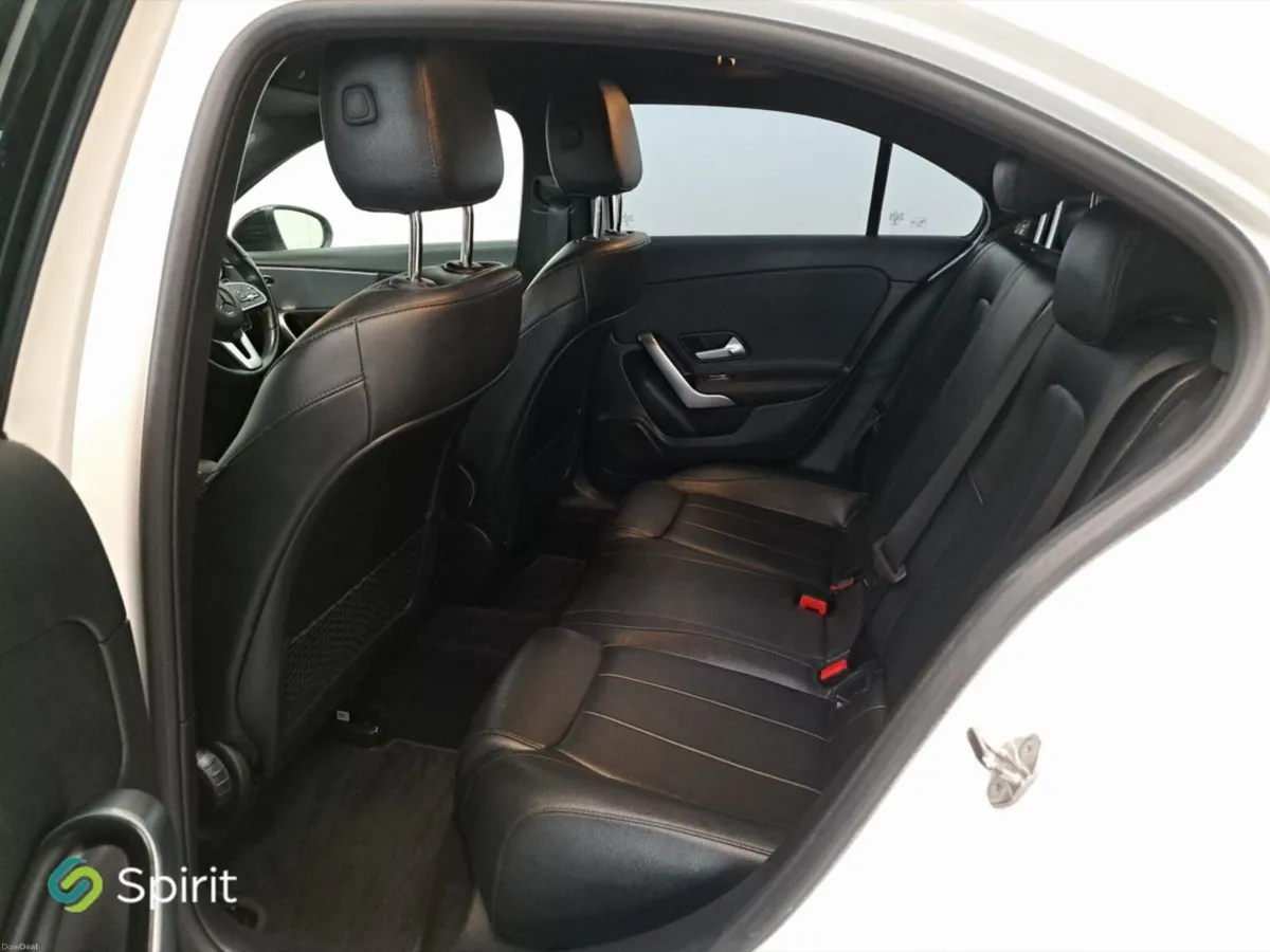 Mercedes-Benz A-Class A180d Saloon Progressive*Cal - Image 5