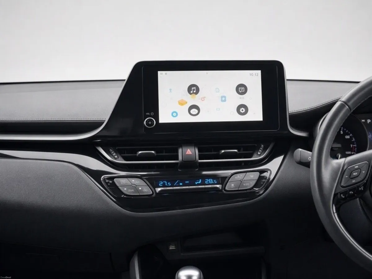 Toyota C-HR Sport Hybrid - Image 6