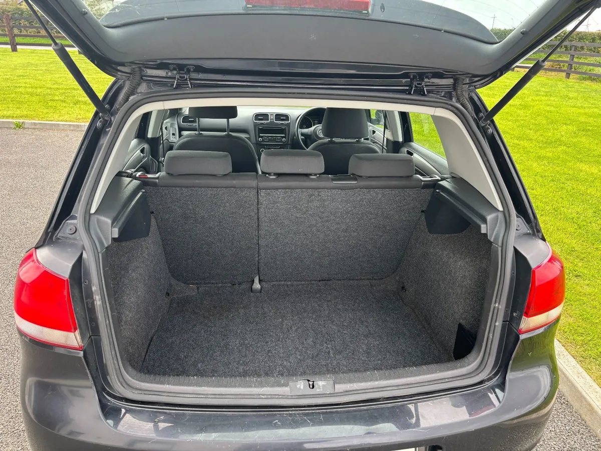 Volkswagen Golf 2011 - Image 6