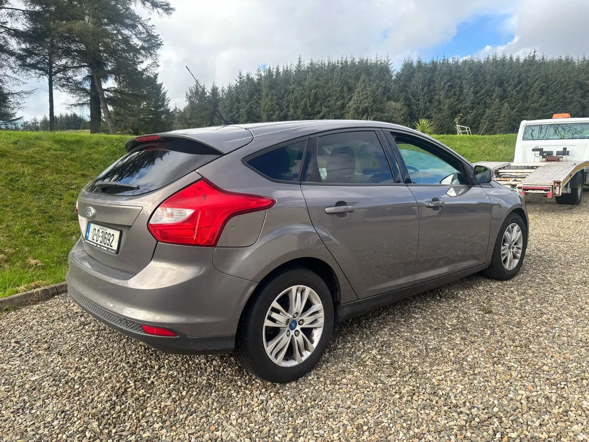 Ford Focus - Image 2