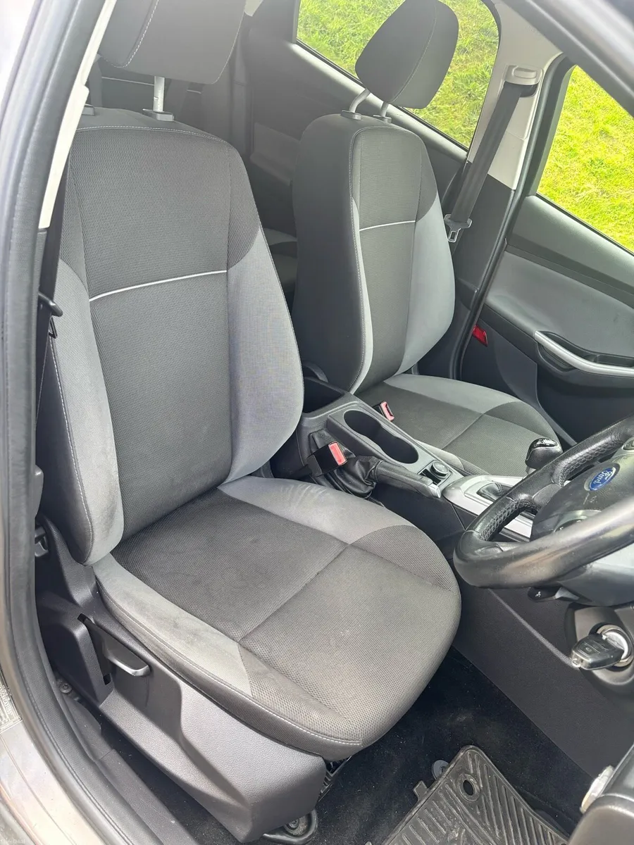 Ford Focus - Image 6