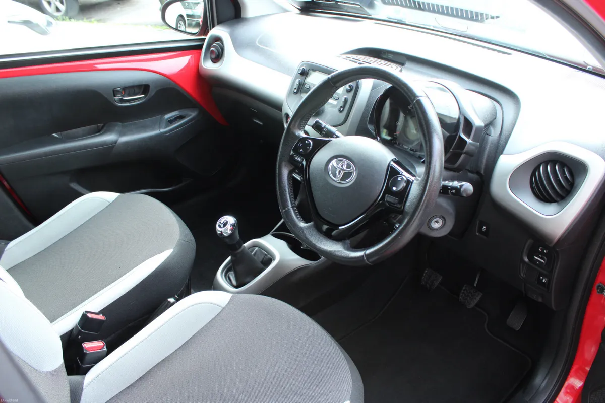 Toyota Aygo 2018 - Image 6