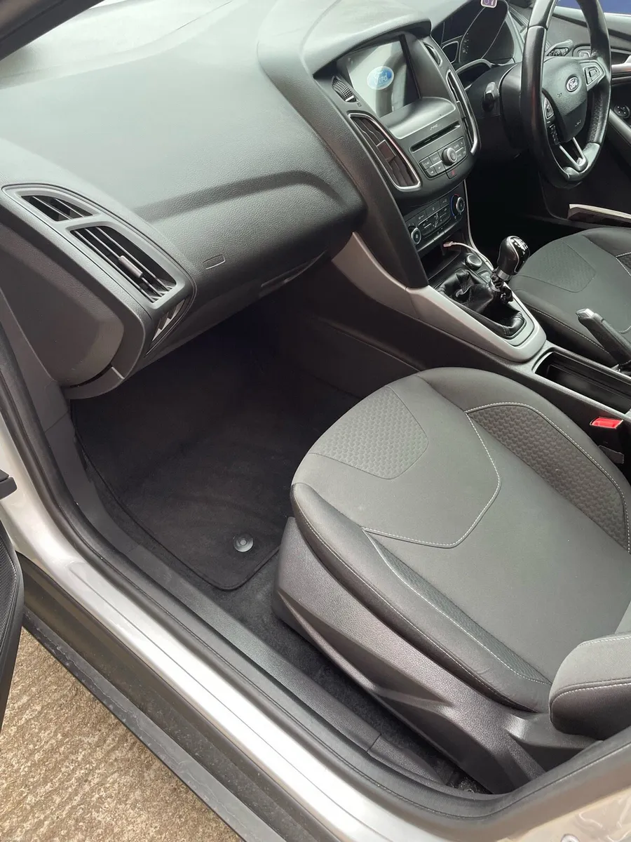 Ford focus 2017 - Image 6