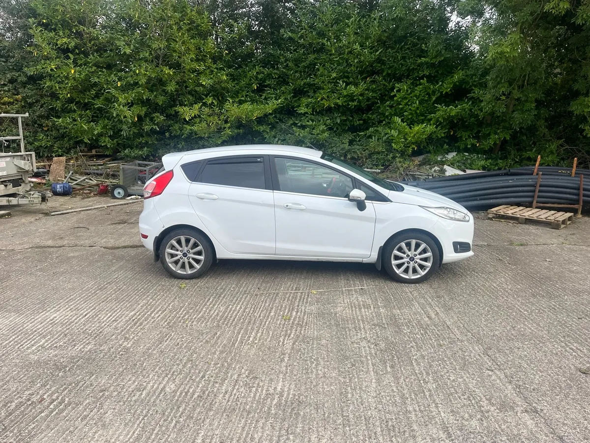 Ford Fiesta MCA Titanium - Image 2