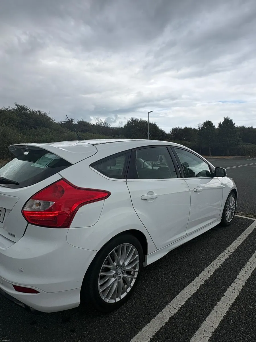 Ford Focus 2014 - Image 5