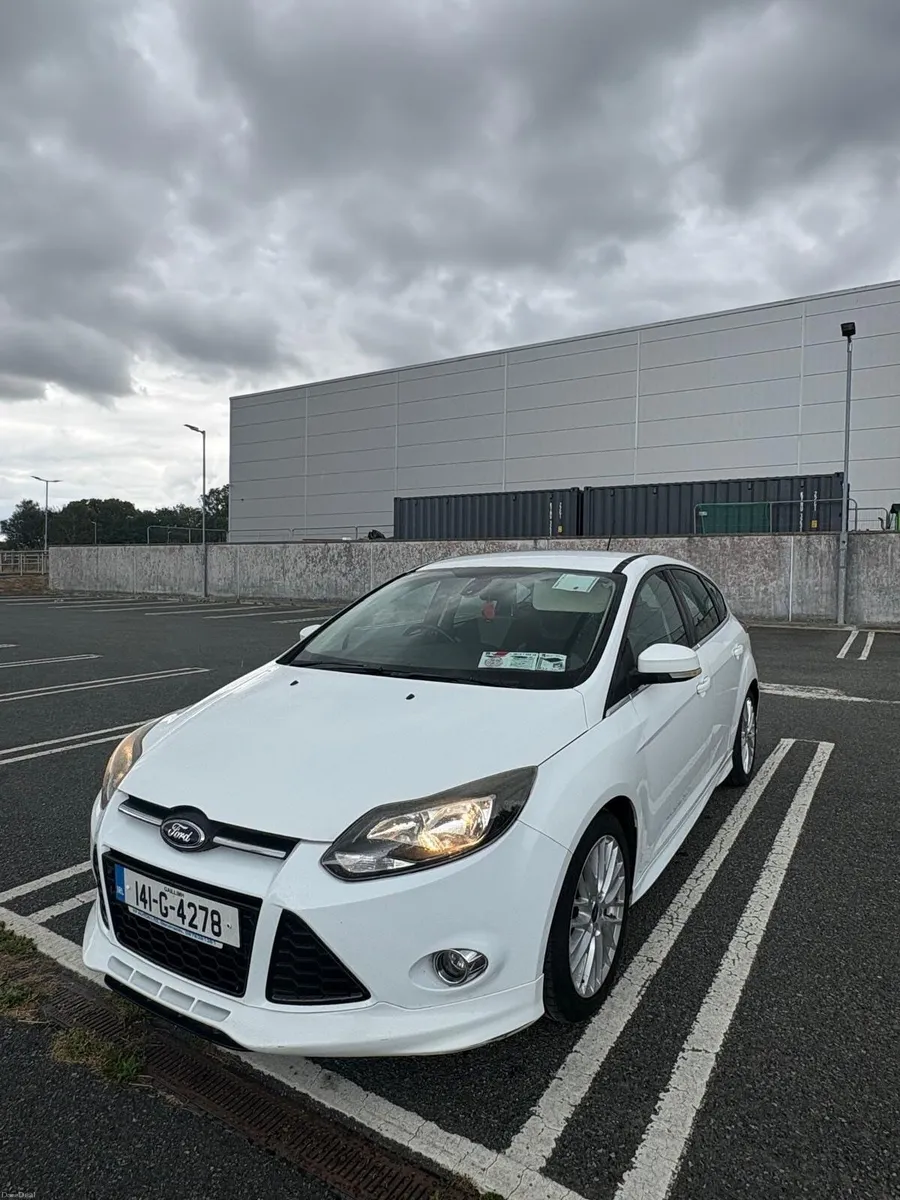 Ford Focus 2014 - Image 4