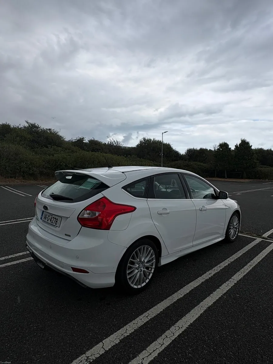 Ford Focus 2014 - Image 6