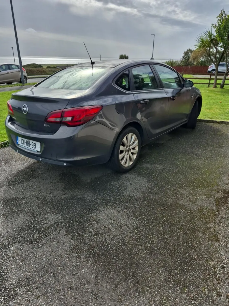 Car - Image 5