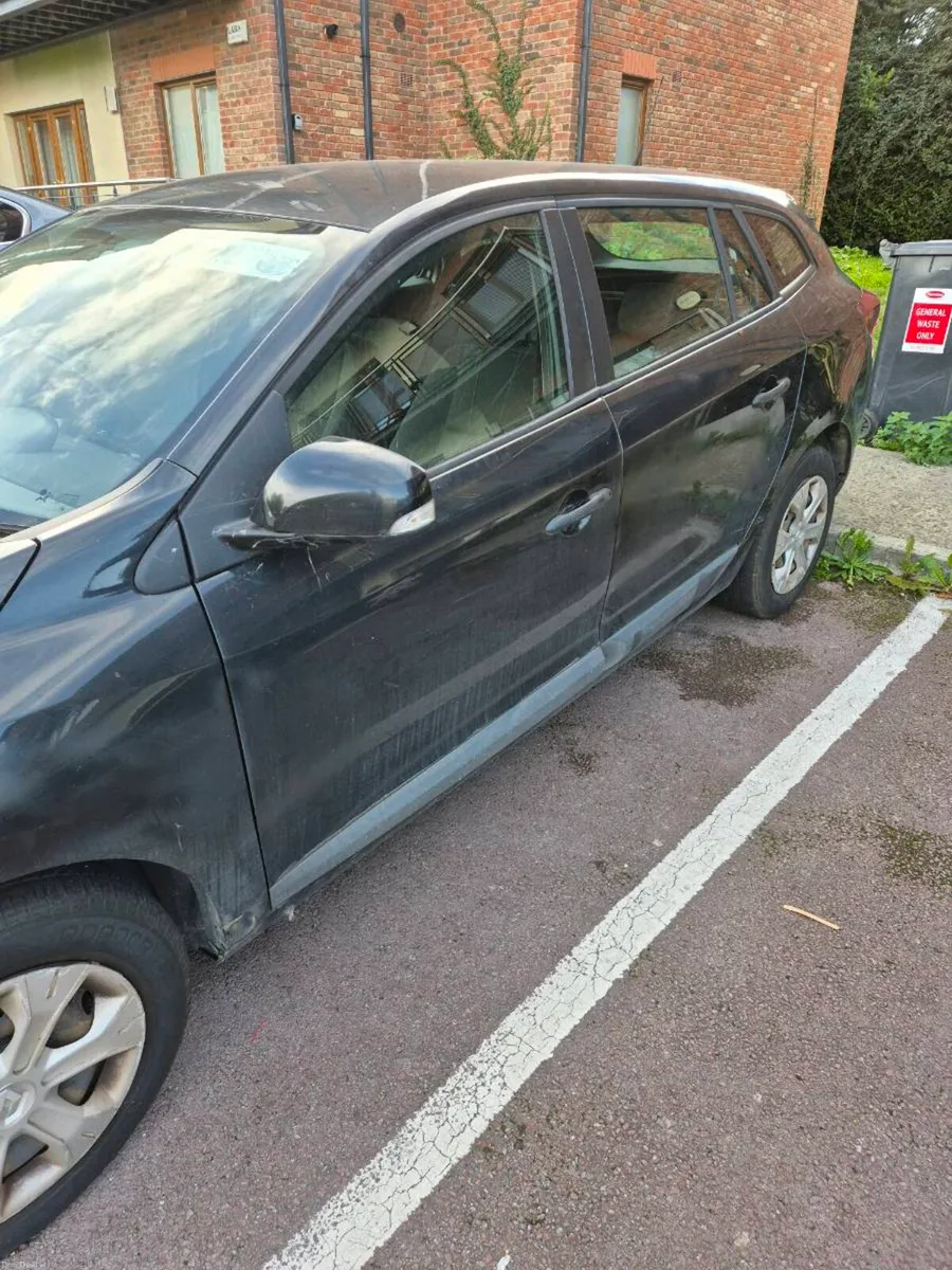 2011 Renault Megane - Image 2