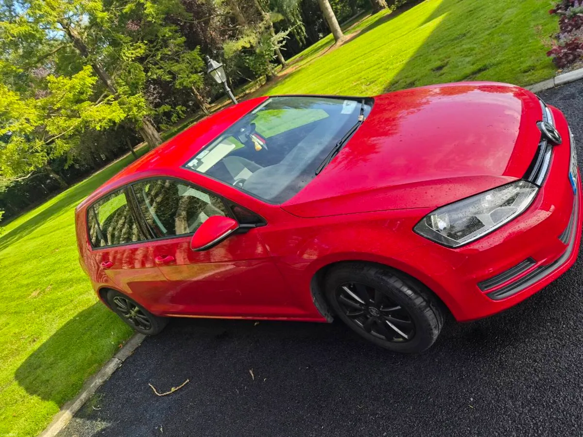 Volkswagen golf - Image 2
