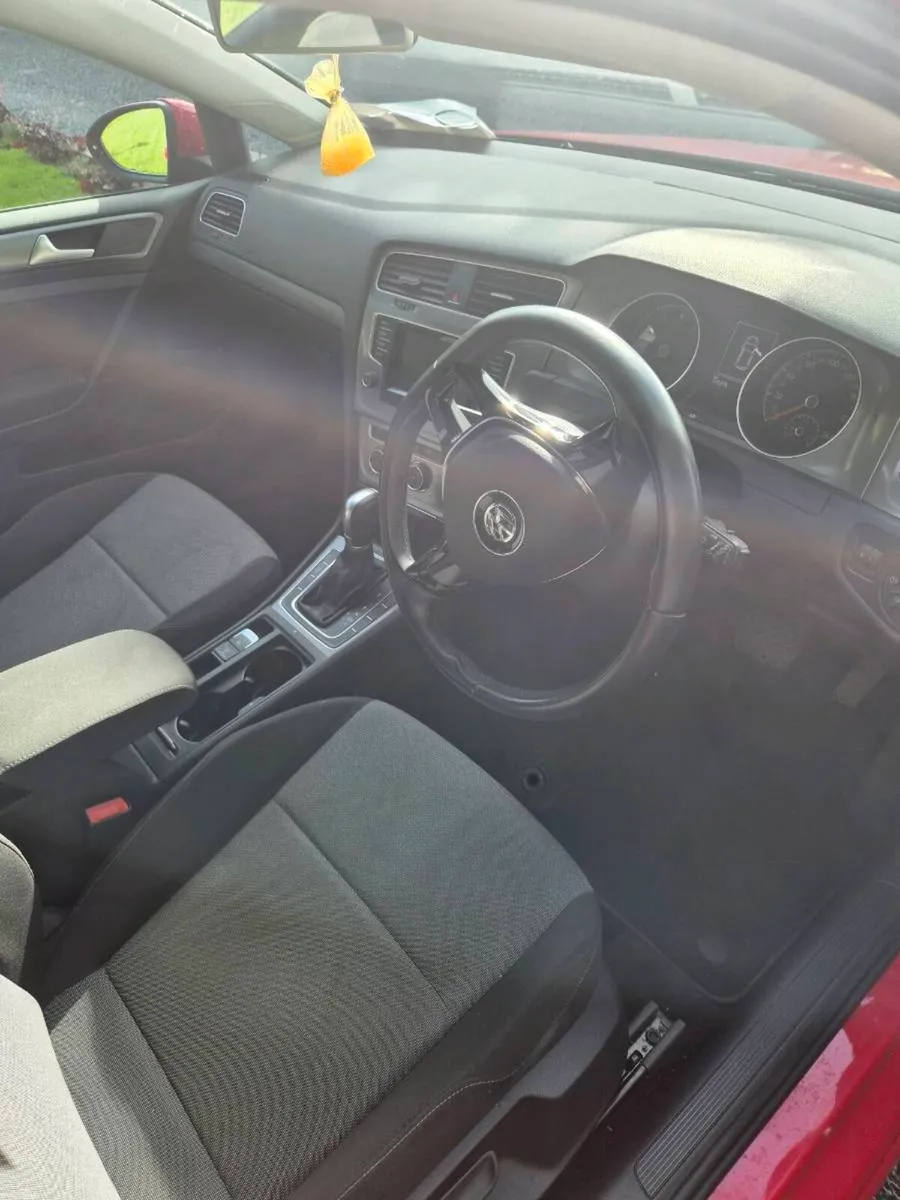 Volkswagen golf - Image 4