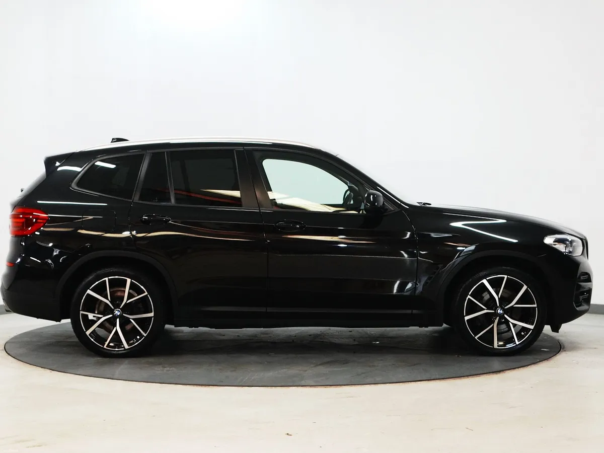*56* 2021 BMW X3 2.0 xdrive - Image 2