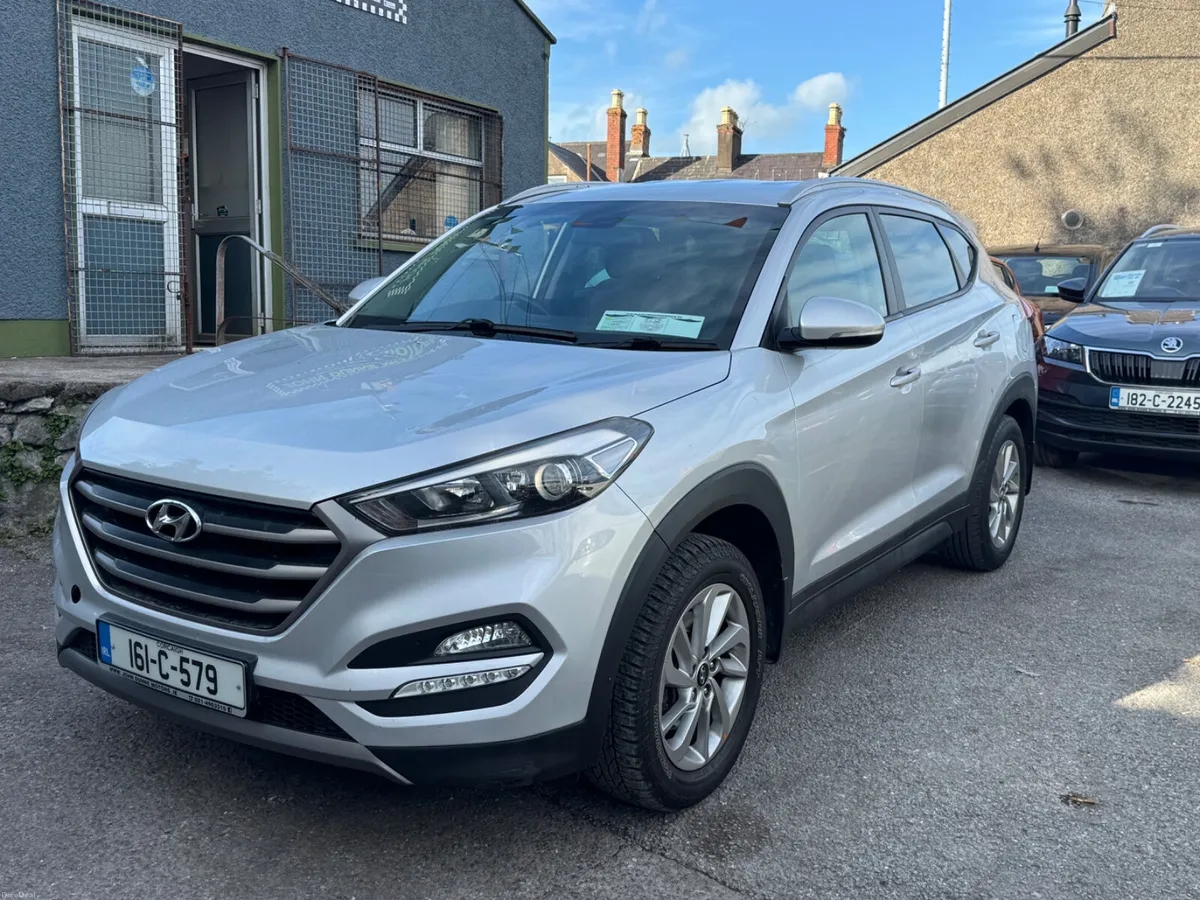Hyundai Tucson High spec low mileage - Image 4