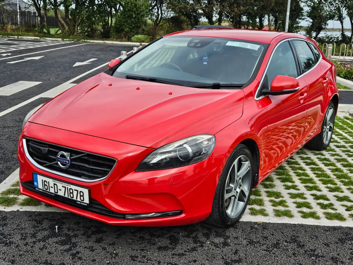 Volvo V40 2016  D4 Model New Nct - Image 4