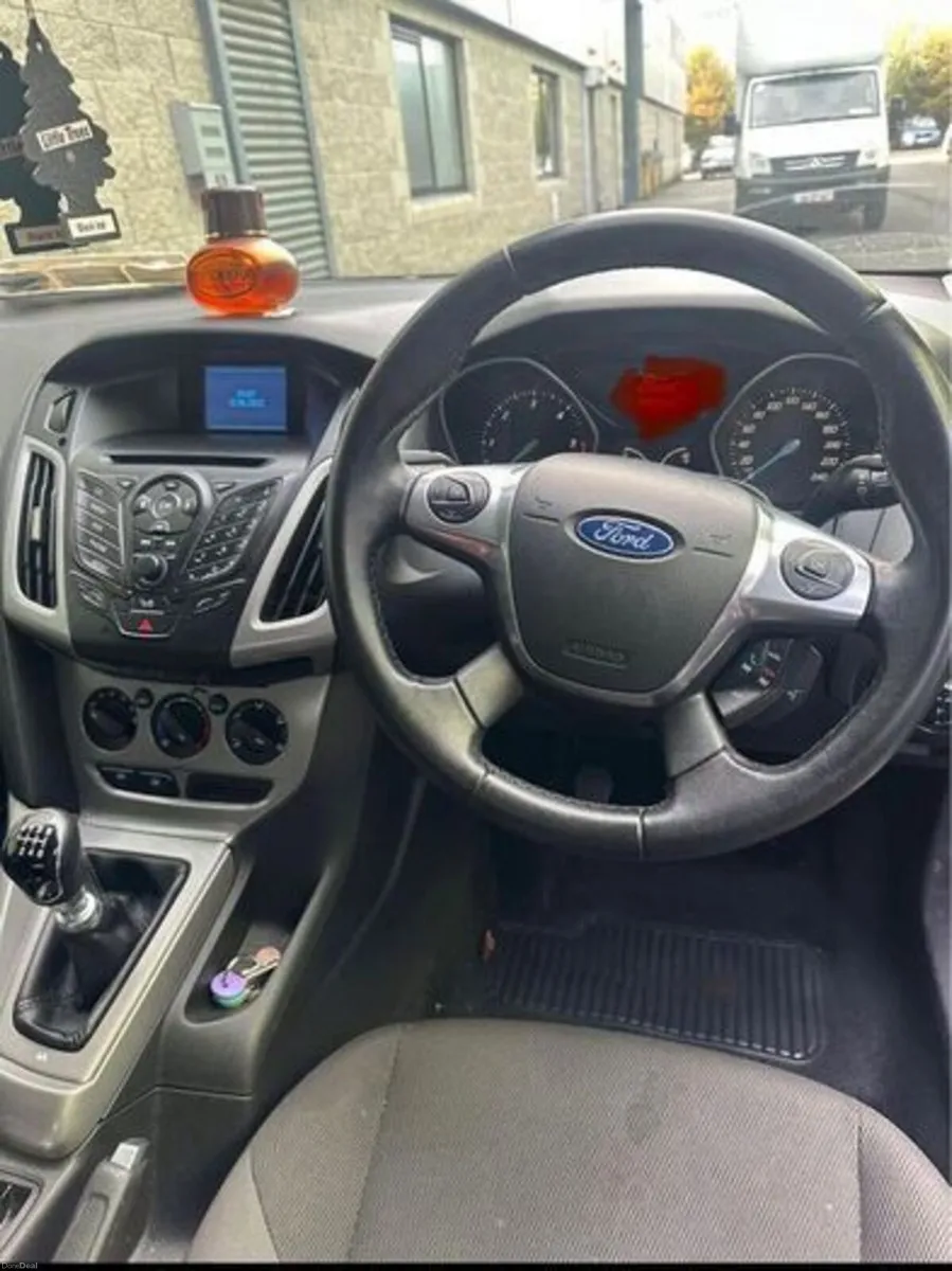 Ford Focus 2012 - Image 6