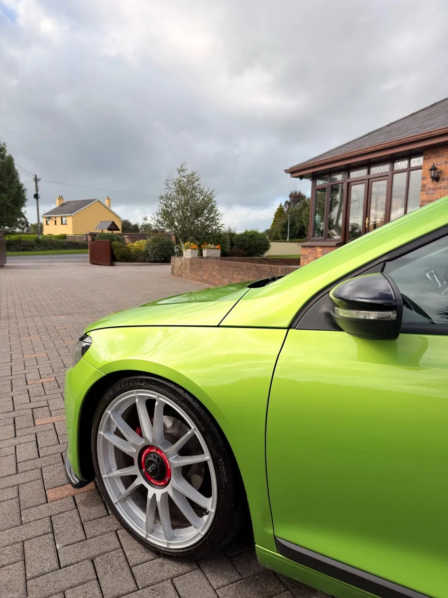 Volkswagen Scirocco 2011 - Image 4