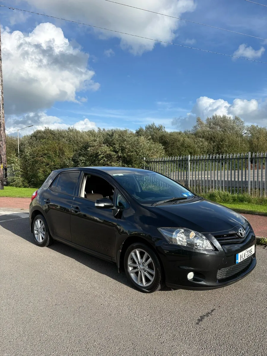 Toyota Auris Sport 2011 1.4 D4D NCT 09/27 - Image 1
