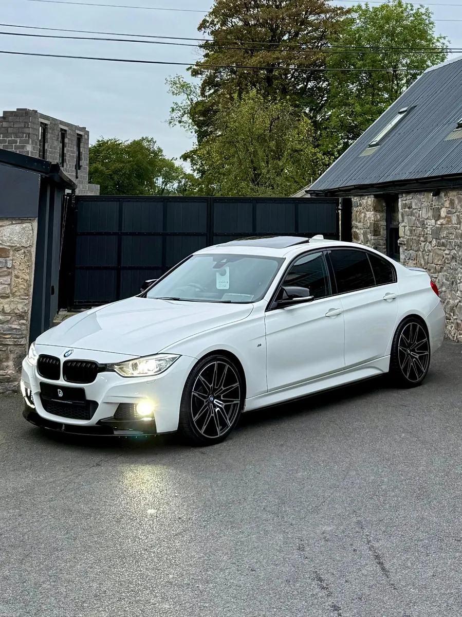 2013 BMW 320i M SPORT M PERFORMANCE AUTO - Image 3