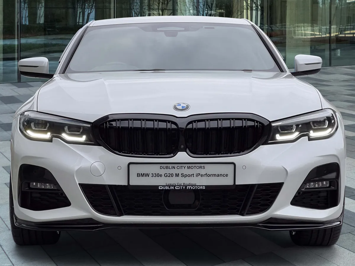 BMW 330e G20 M Sport iPerformance - Image 2