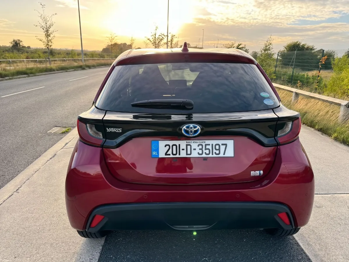 Toyota Yaris -1.5 Hybrid - Top Spec -DIGITAL METER - Image 5