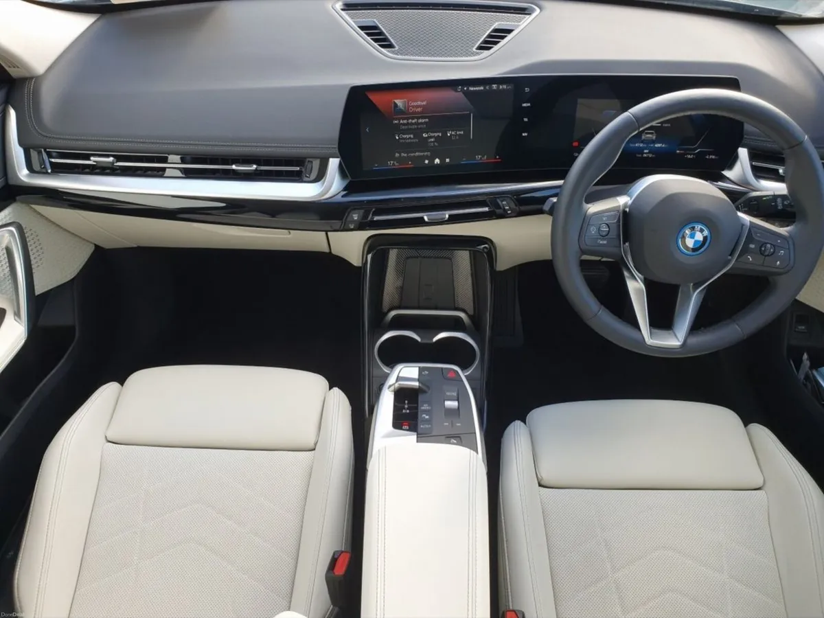 BMW iX1 eDrive20 Sport - Image 4
