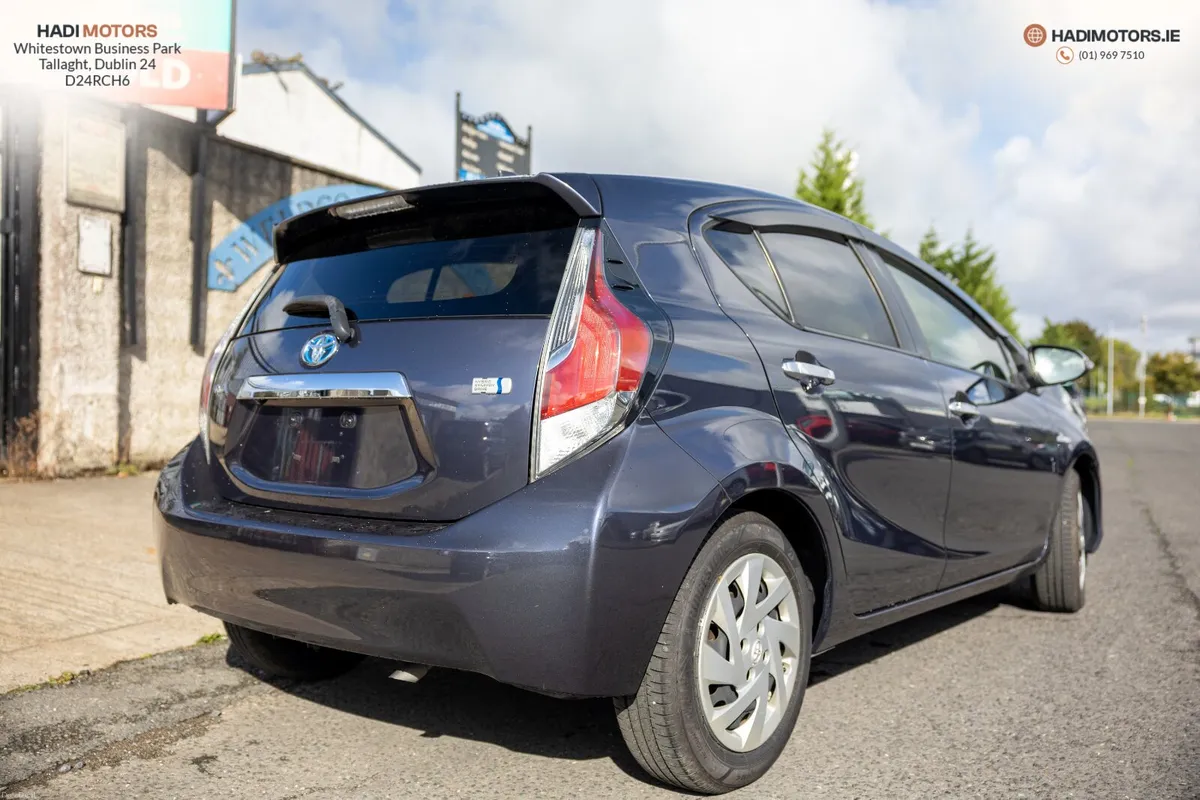 TOYOTA AQUA 1.5 HYBRID 2015 BLUE - 82,000KM - Image 4