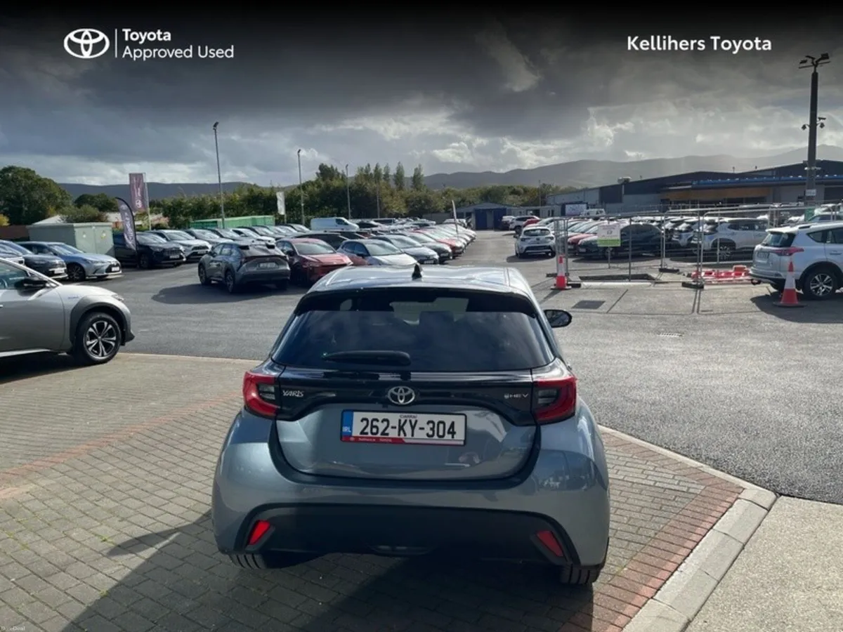 Toyota Yaris LUNA SPORT - Image 4