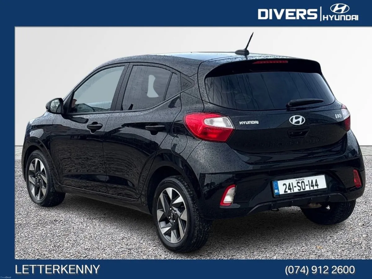 Hyundai i10 Deluxe Plus - Image 2