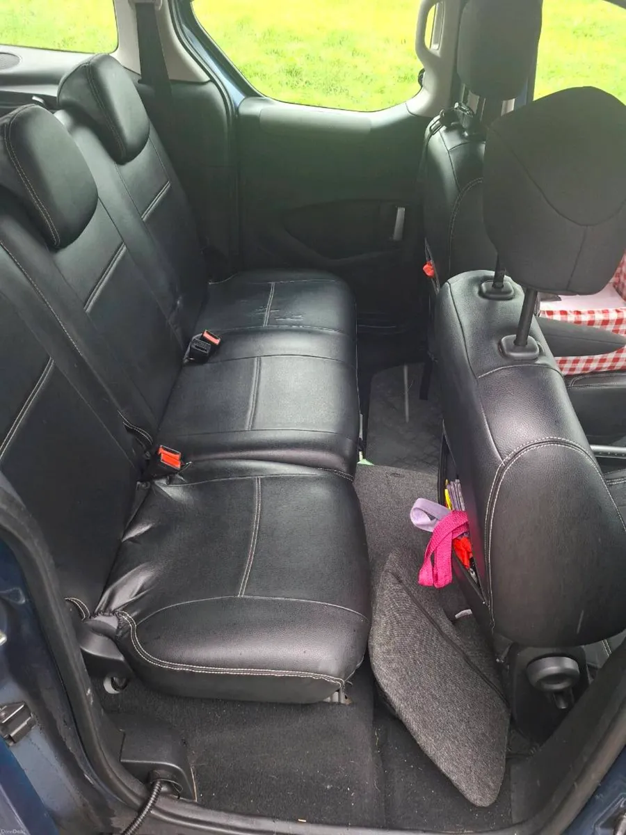 Peugeot Partner Wheelchair Accessible - Image 6