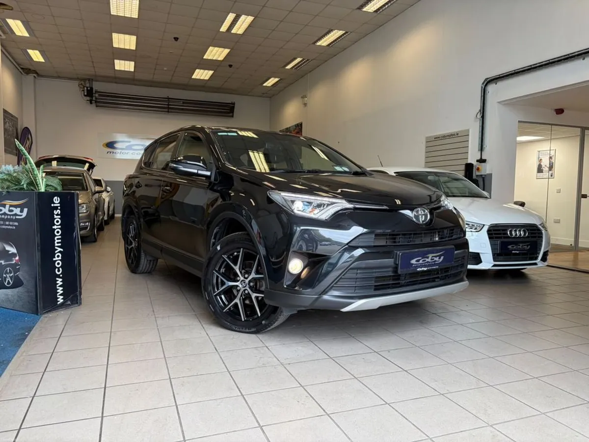 Toyota RAV4 RAV4 2.0d-4d Luna Sport 5DR. Half Leat - Image 5