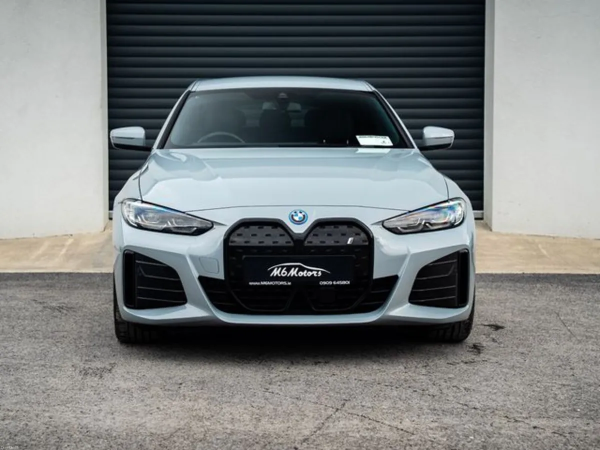 BMW i4 EDRIVE40 M SPORT - Image 3