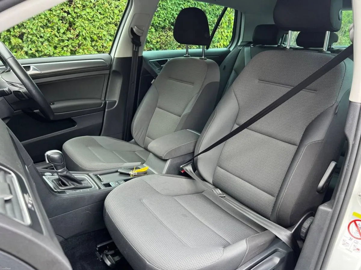 Volkswagen Golf COMFORTLINE R-LINE PACK 1.2 TSI AU - Image 6
