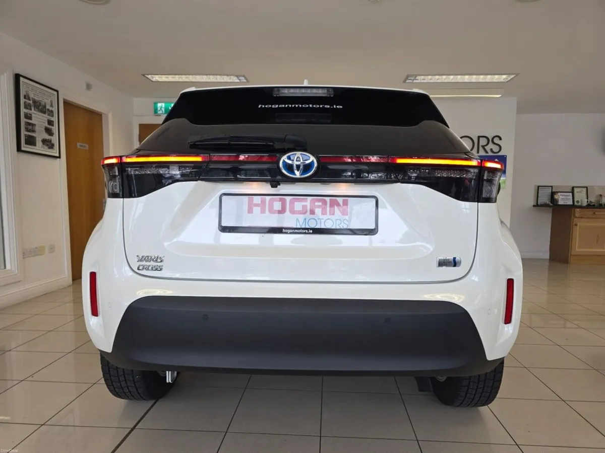 Toyota Yaris Cross Hybrid Sport Edition Automatic - Image 5
