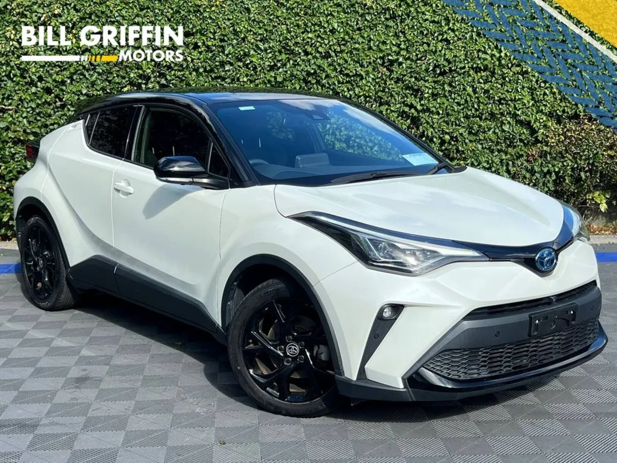 Toyota C-HR G-NERO PACK 1.8 HYBRID AUTO // APPLE C - Image 1